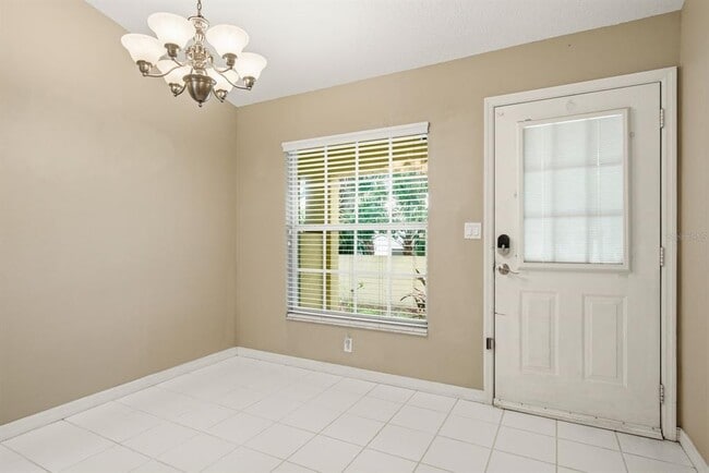Foto del edificio - 406 S Bayview Blvd