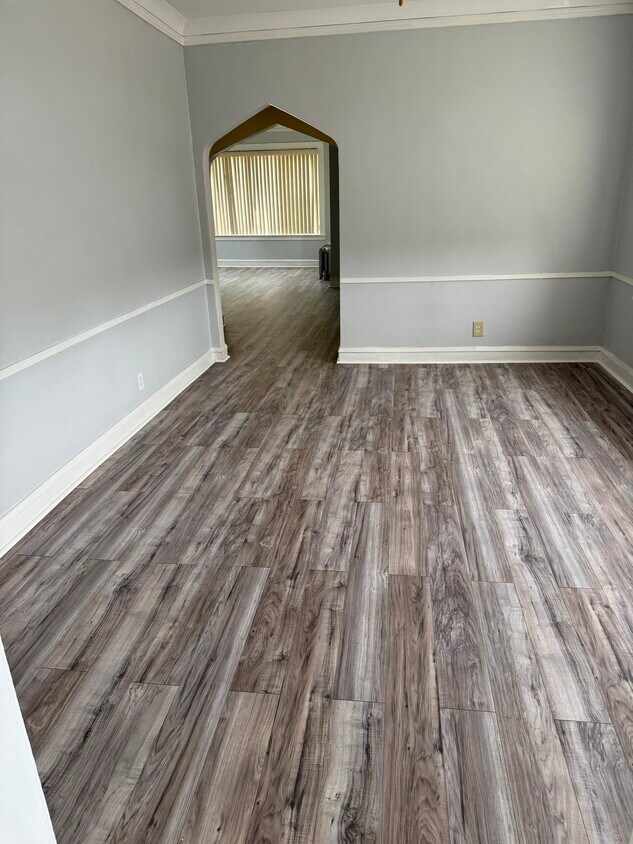Foto principal - 10053 S Forest Ave
