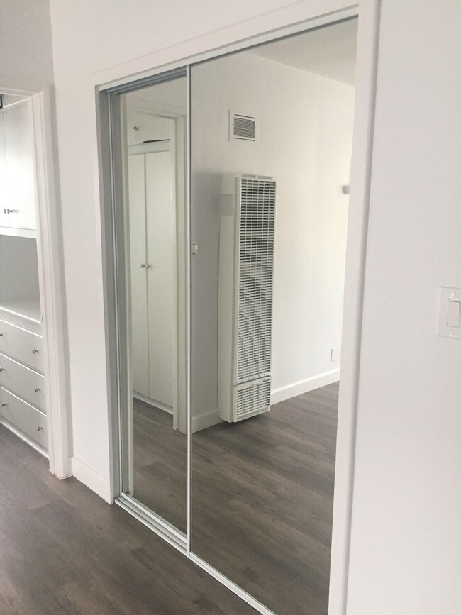 Foto del edificio - 108 N 1st St