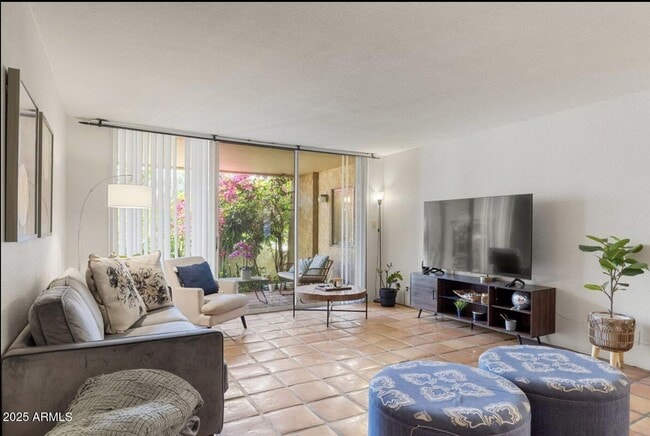 Building Photo - 7625 E Camelback Rd