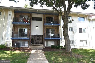 Building Photo - 11326 Cherry Hill Rd