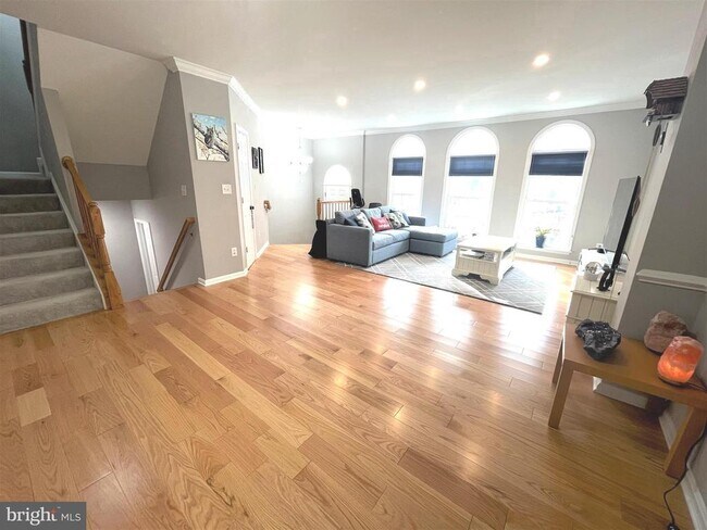 Foto del edificio - 4513 Monmouth St