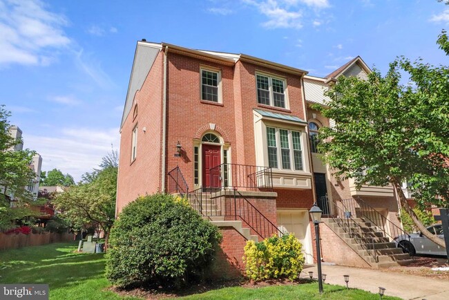 Foto del edificio - 3860 Inverness Rd