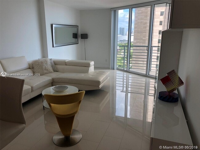 Building Photo - 335 S Biscayne Blvd