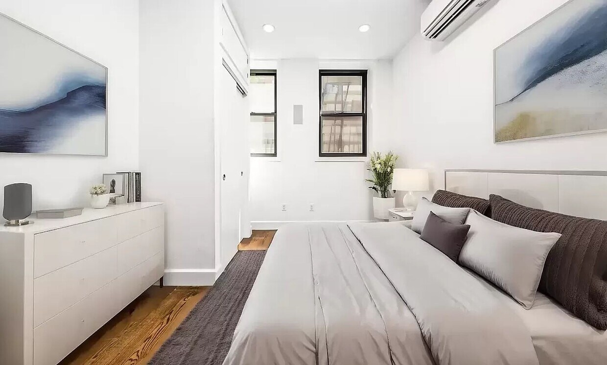 Primary Photo - 519 East 6th Street
