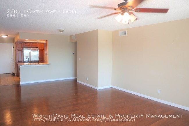 Building Photo - 2/2 Waterfront Condo Living with Views!!