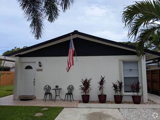 Front of House - 2490 NE 184th St