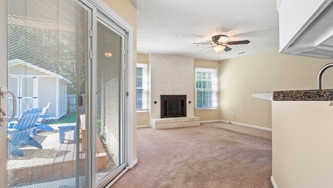 Foto del edificio - Foxcroft at Hunters Ridge