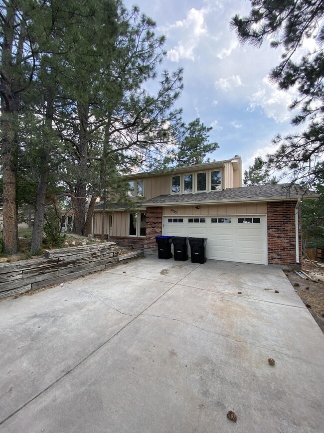 Building Photo - 7932 E Windcrest Row