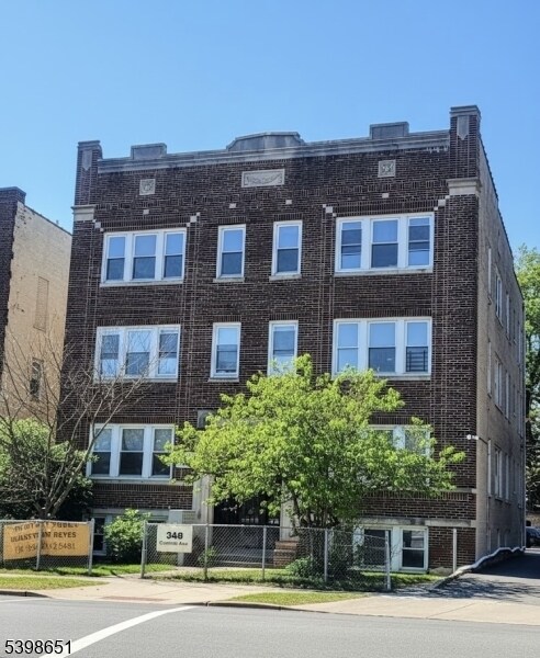 Building Photo - 348 Central Ave