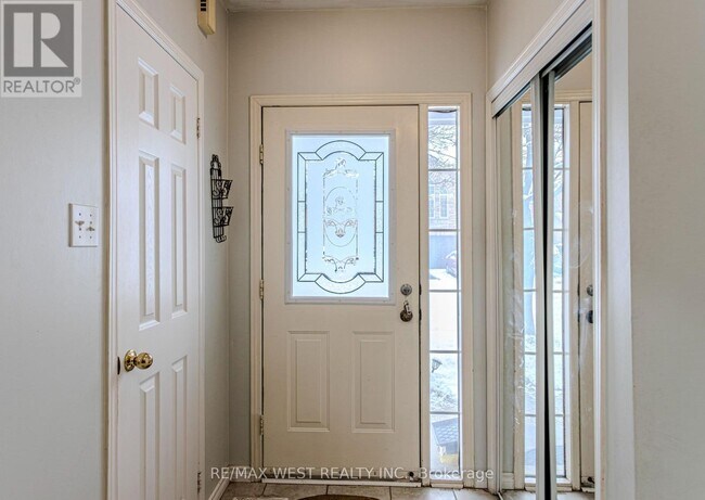 Photo du bâtiment - 1508 Pinecliff Rd