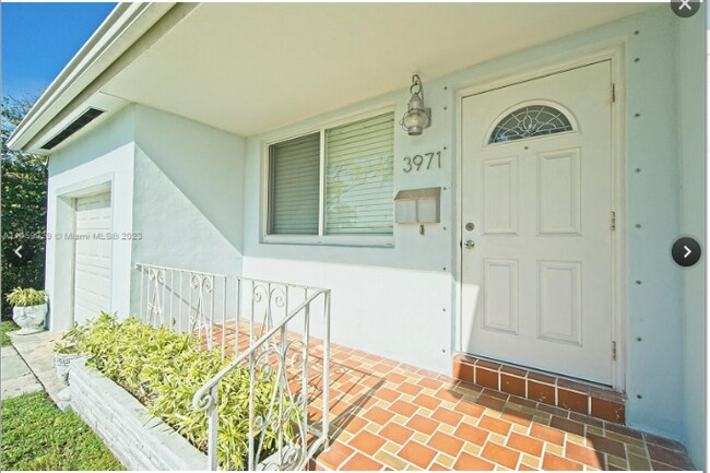 Foto del edificio - 3971 SW 4th St