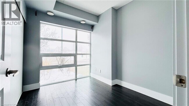 Building Photo - 155 St Leger St