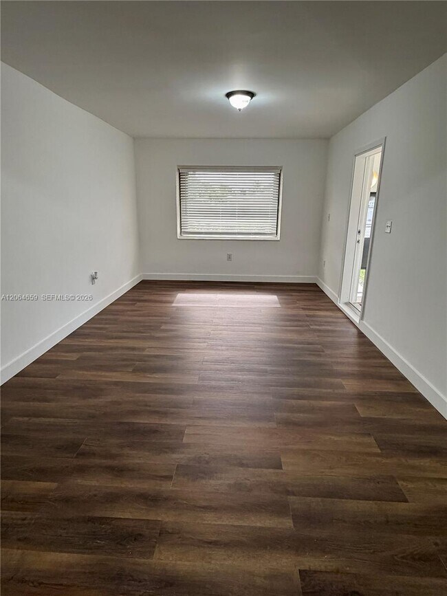 Building Photo - 1200 NW 37th Ave