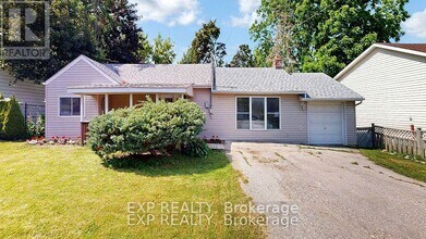 Building Photo - 272 McMillan Dr