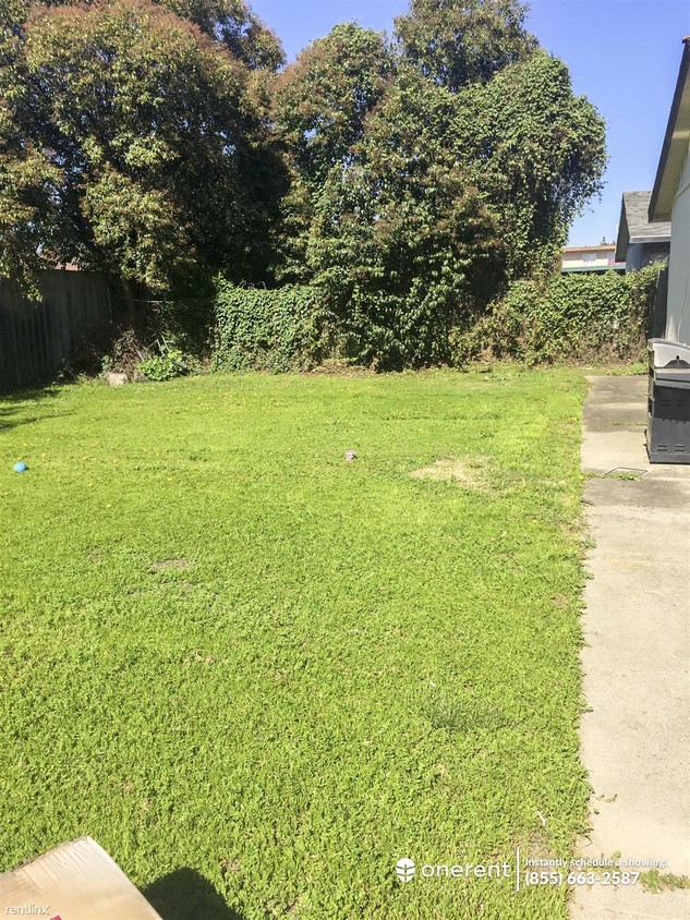 Primary Photo - 6411 Baine Ave