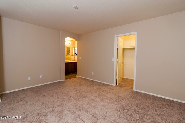 Building Photo - 1614 N 77th Glen