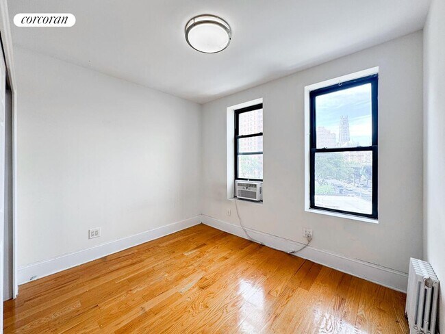 Foto del edificio - 567 W 125th St
