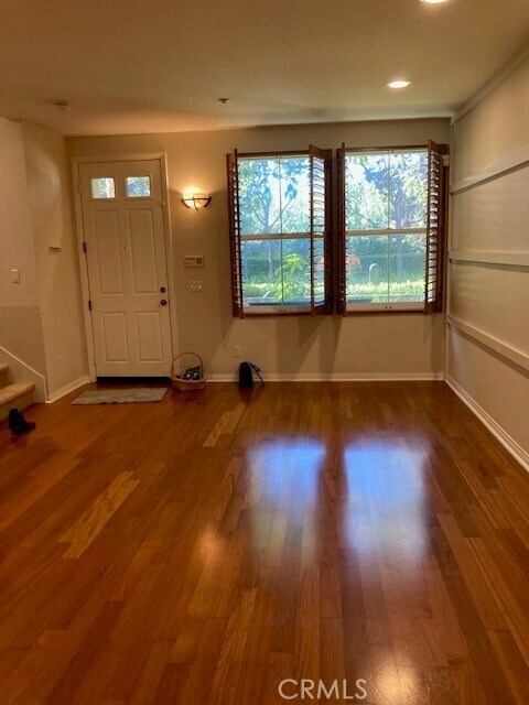Building Photo - 104 Coral Rose