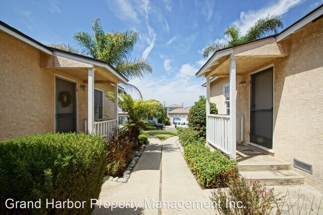 Building Photo - 1400-1404 18th St