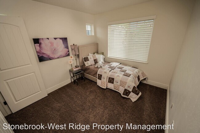 Foto del edificio - 2 br, 1.5 bath House - 879 South 250 East