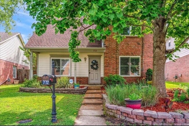 Photo - 772 Breeze Way House