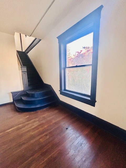 Building Photo - 709 Yandell Dr