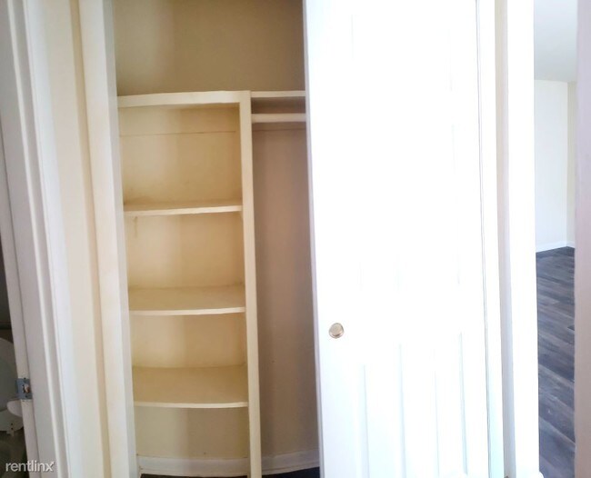 Foto del edificio - 1 br, 1 bath - 3012 Chamberlayne Ave