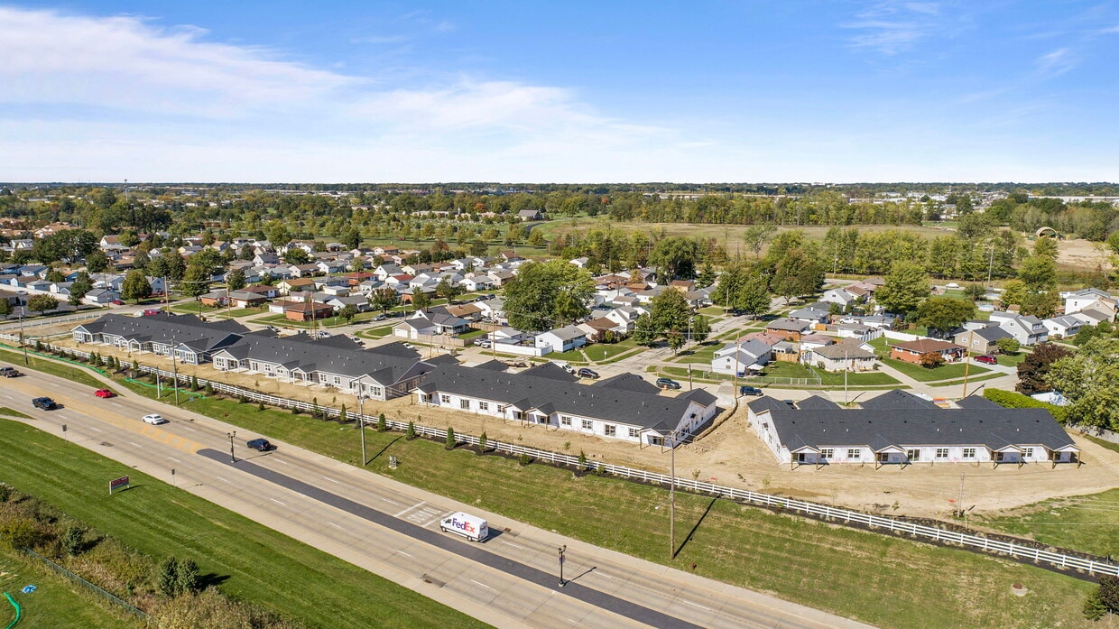 Primary Photo - The Villas at Brookview
