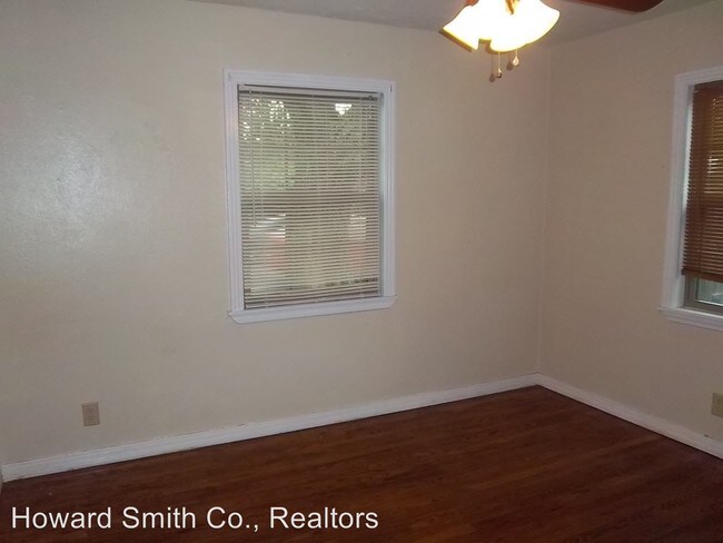 Building Photo - 2 br, 1 bath House - 3801 B Washington St