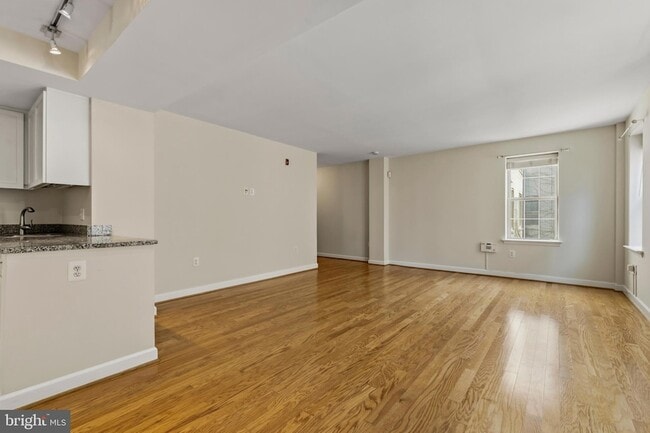 Building Photo - 1314 Massachusetts Ave NW