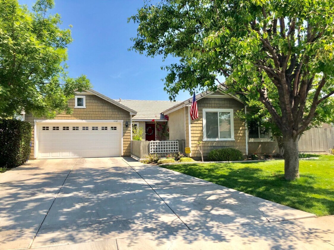 11112 Chappellet Ct, Bakersfield, CA 93312 House Rental in