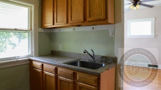 Building Photo - Comfortable 1 Bedroom/1 Bathroom/Aksarben-Elmwood Park