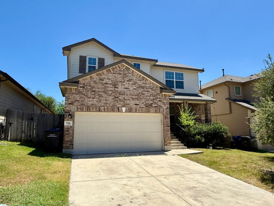 Foto principal - Beautiful 4 bedroom, 2 bathroom in a beaut...