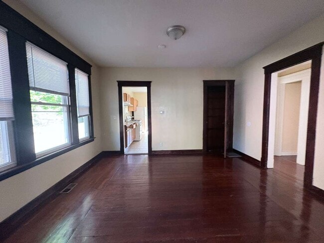 Foto del edificio - 726 Elm St