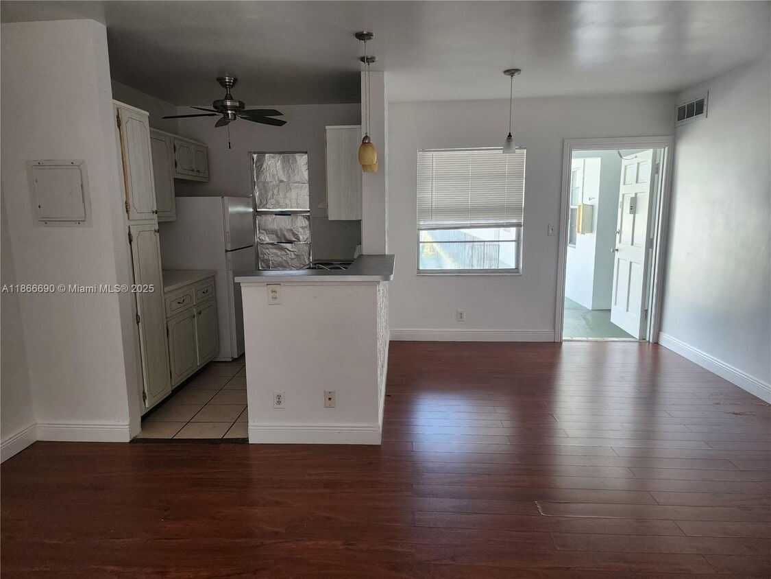 Foto principal - 2219 Polk St