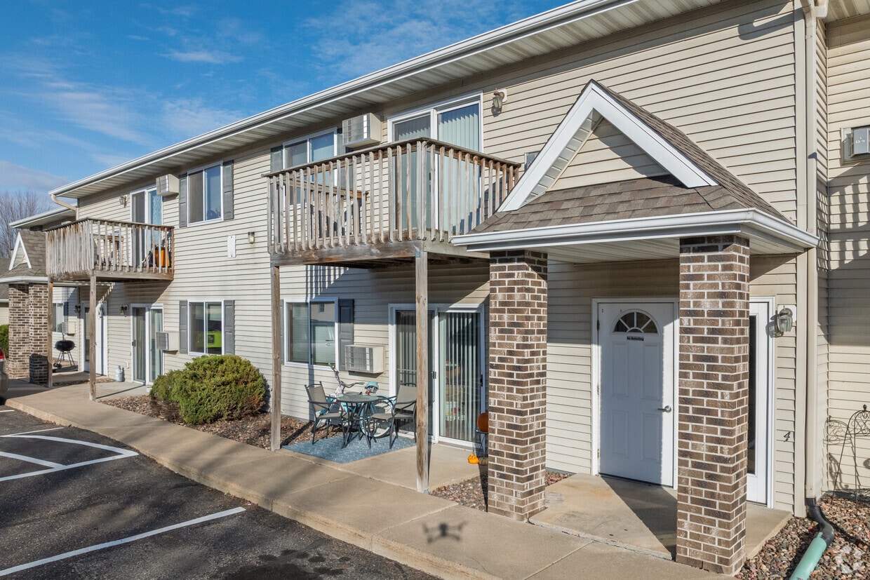 Entrance - 4532 Arrowhead Dr