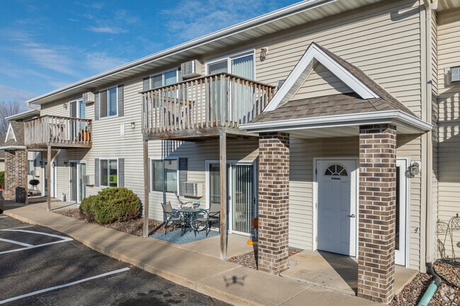 Building Photo - 4532 Arrowhead Dr