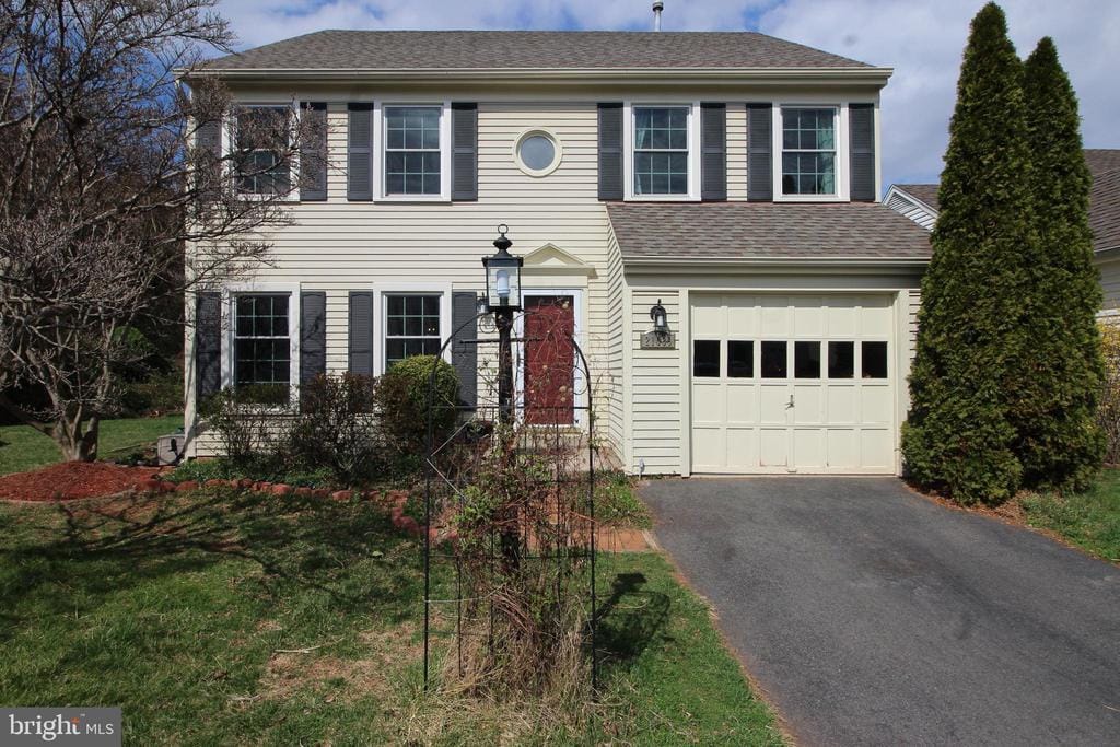 Primary Photo - 21039 Emerson Ct