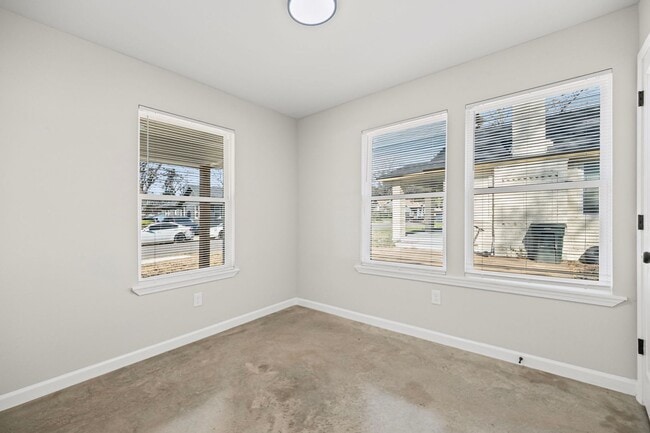 Photo - New Rental Opportunity in Memphis! House