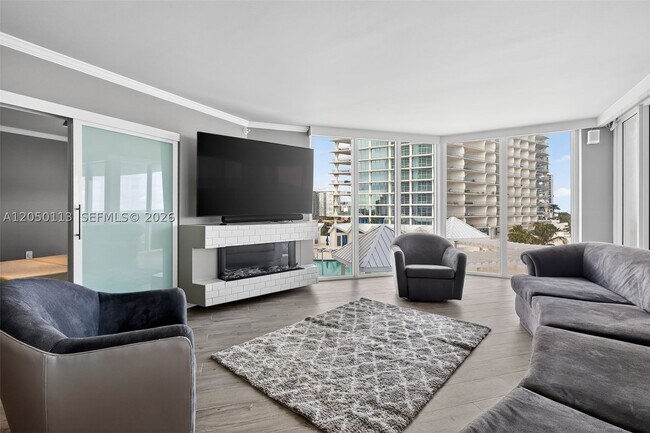 Foto del edificio - 16711 Collins Ave
