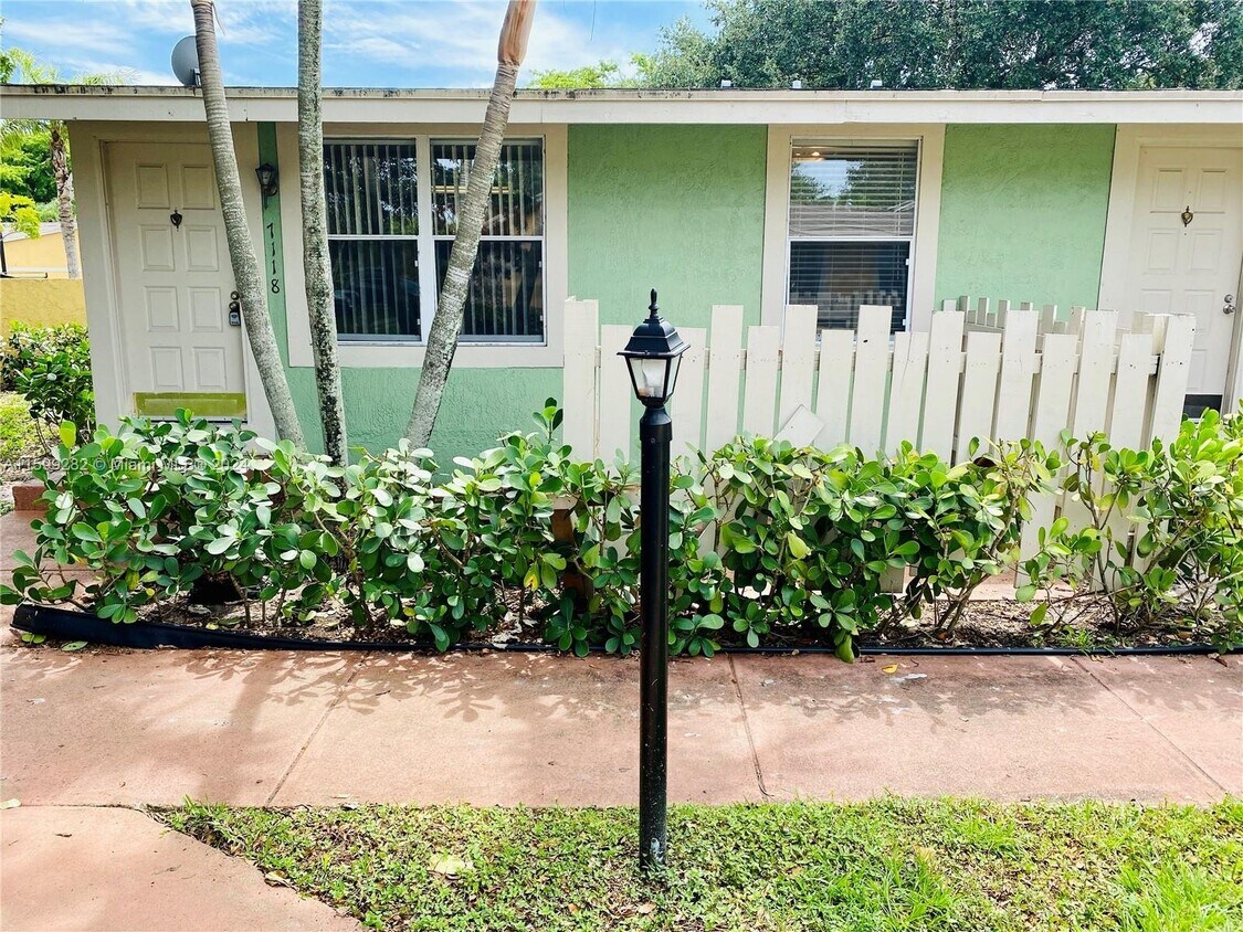 Primary Photo - 7118 Southgate Boulevard Apt #7118, North ...