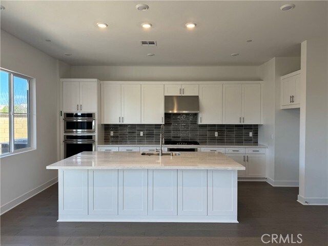 Foto del edificio - 114 Pansy