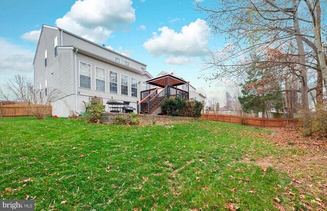 Foto del edificio - 35 Live Oak Ln