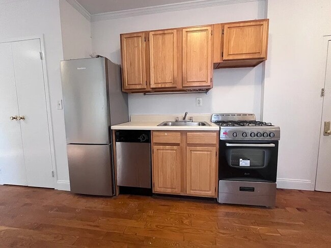 Building Photo - 190 S 8th St