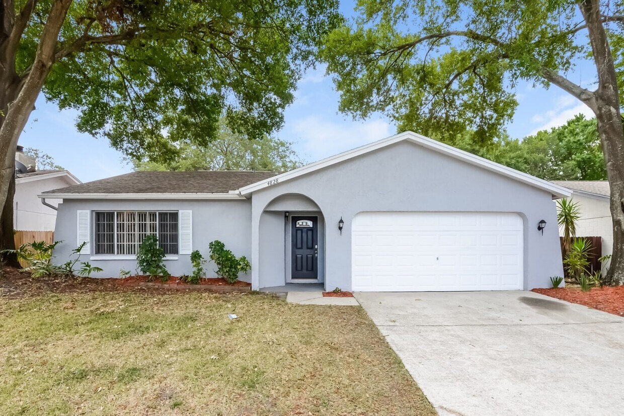 Primary Photo - 4828 Cypress Tree Dr