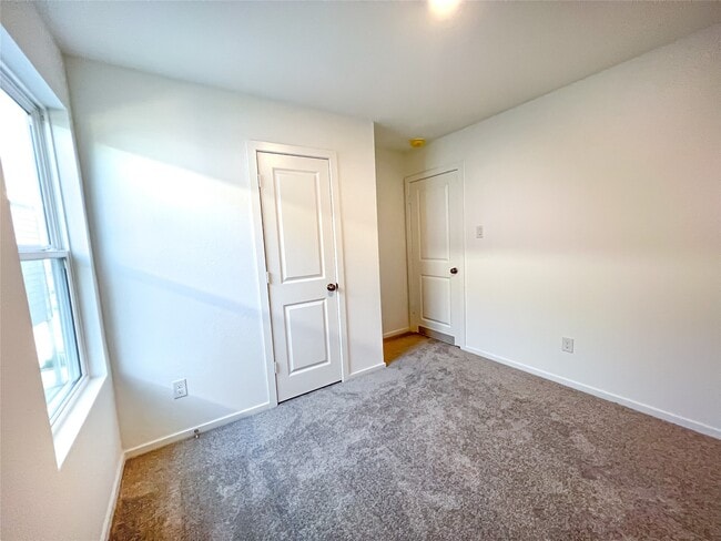Building Photo - 21479 Carosella Dr