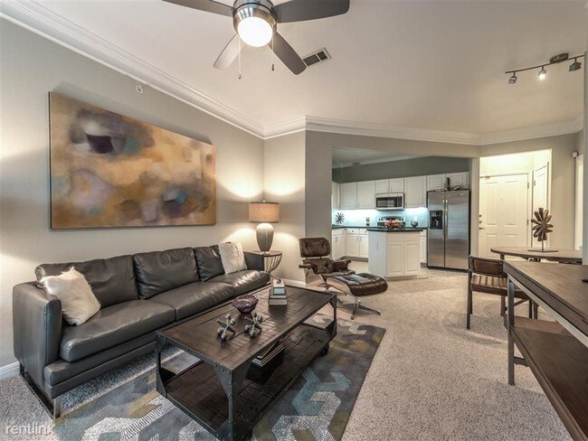 Foto del edificio - 1 br, 1 bath Flat - 2001 Hermann Dr 663sf