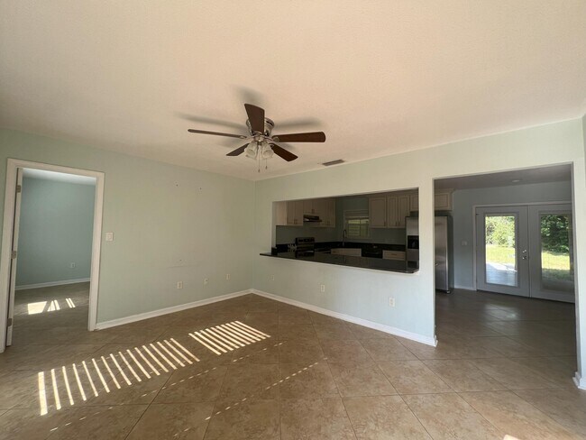 Foto del edificio - 1207 Sunshine Dr