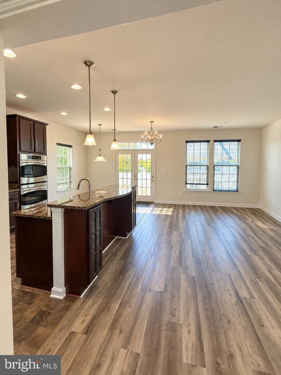 Building Photo - 7324 Brunson Cir